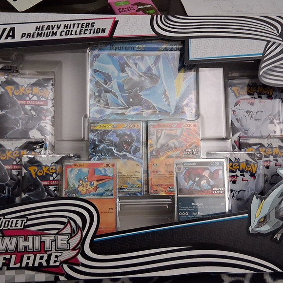 Pokemon Dragon Majesty Special Collection White Kyurem GX  Pokemon White and Blue Kyurem Premium Collection